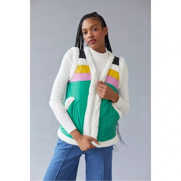 Urban Outfitters BDG Nylon Sherpa Vest XXS NWT - Picture 2 of 6